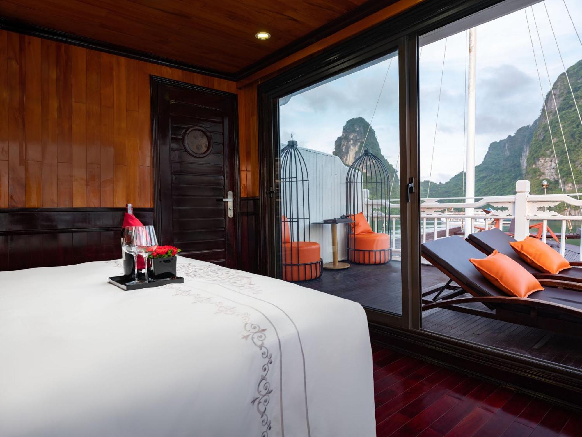 Hera Boutique Cruise Ha Long Bay Esterno foto