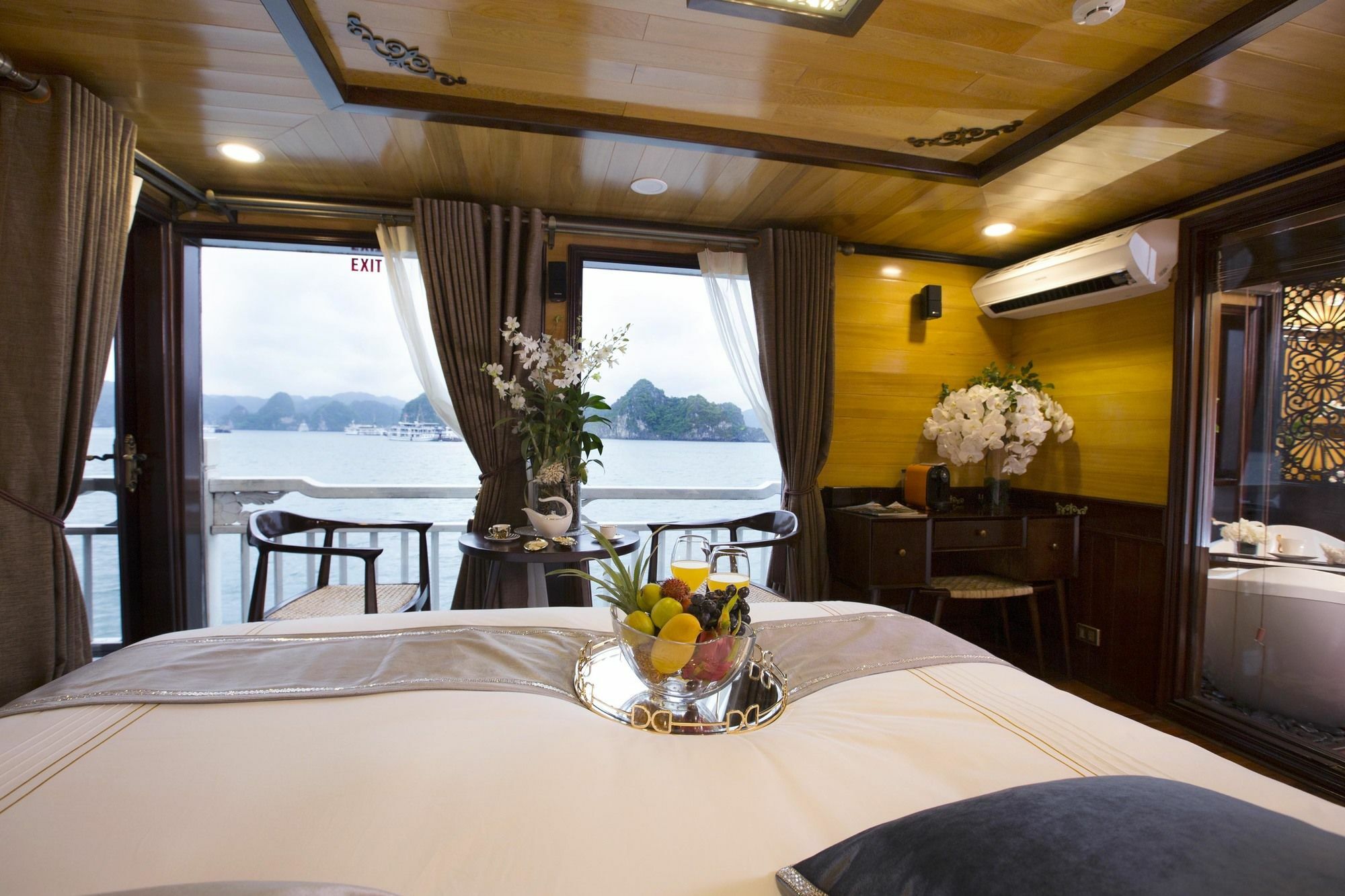 Hera Boutique Cruise Ha Long Bay Esterno foto