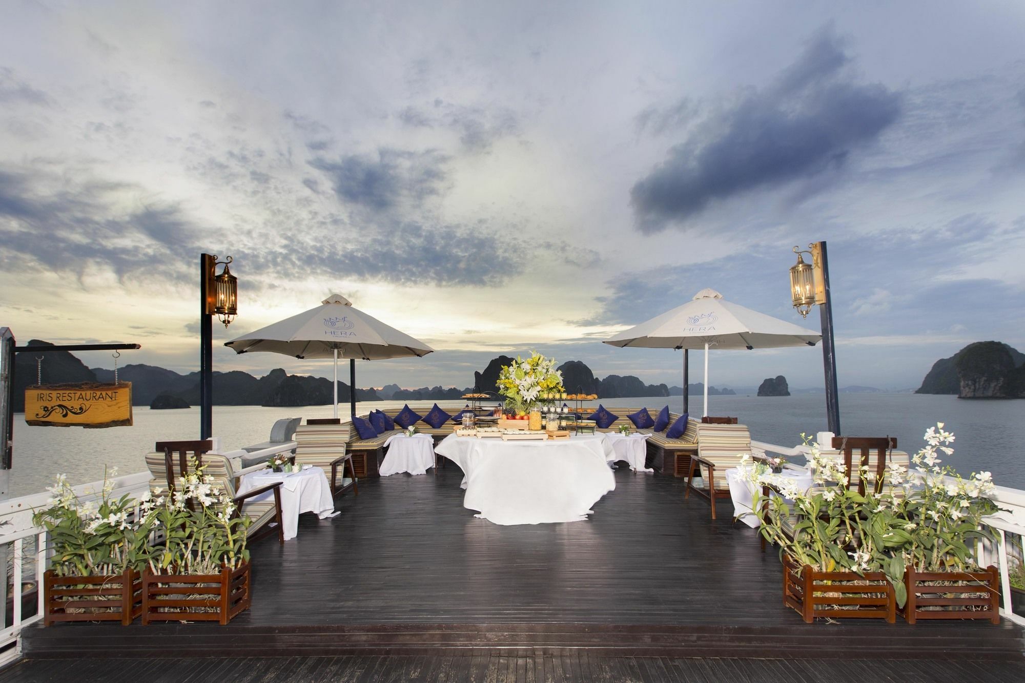Hera Boutique Cruise Ha Long Bay Esterno foto